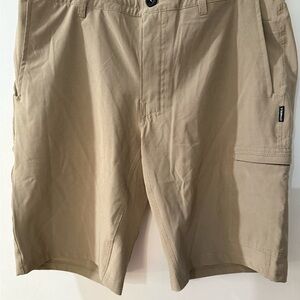 O'Neill Men's Cargo Shorts in Tan